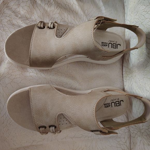 JBU SHOES - Picture 2 of 7